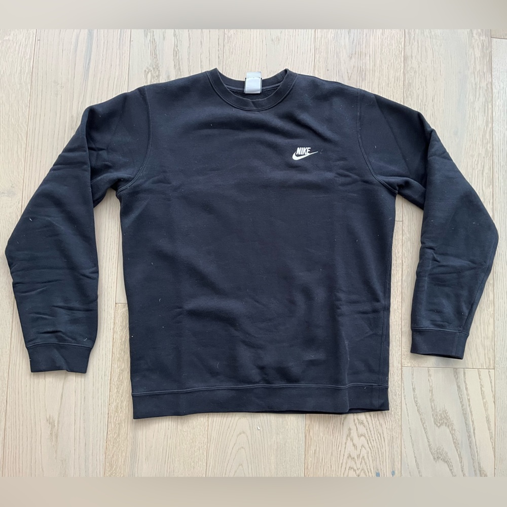 NIKE black sweatshirt size M